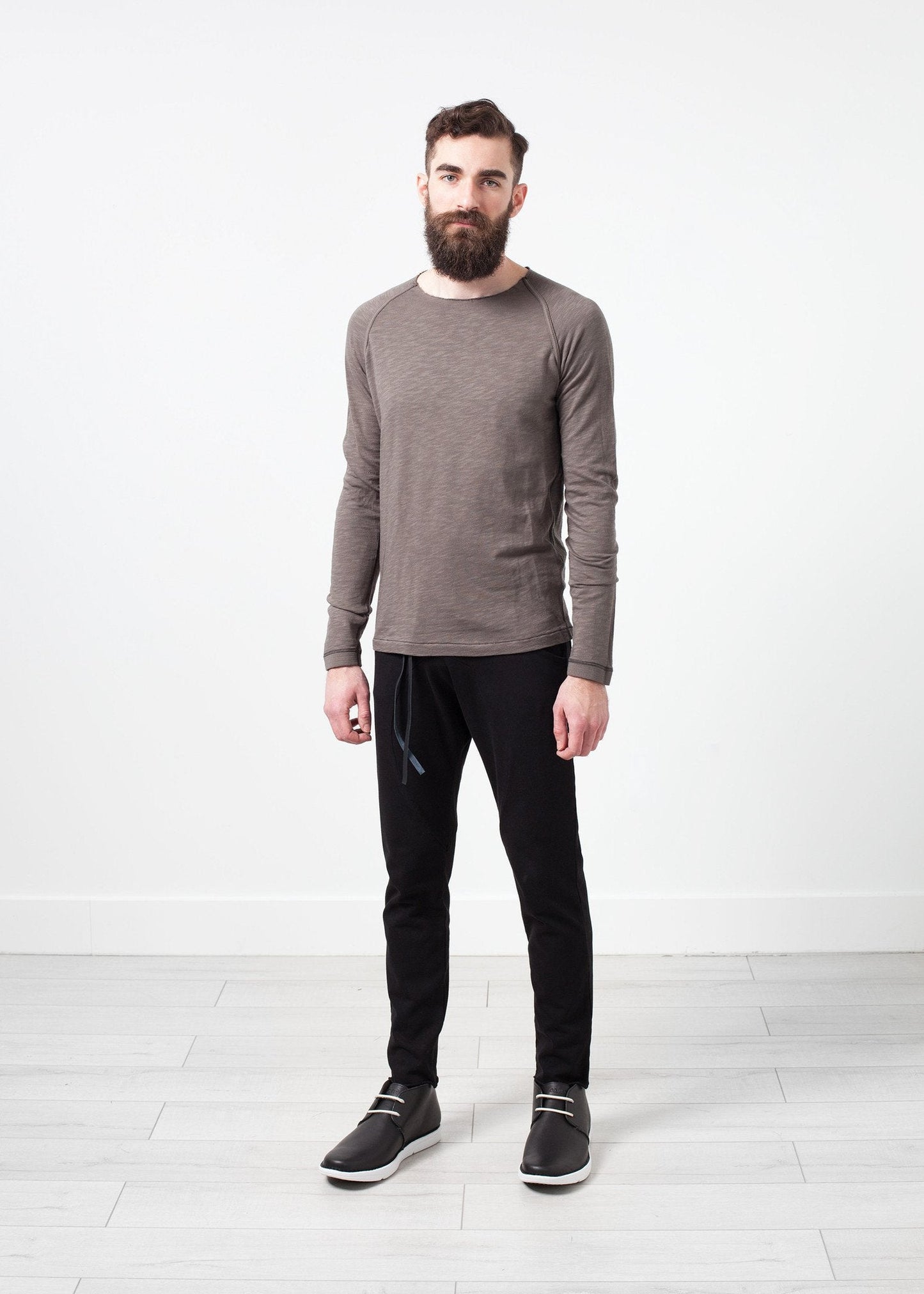 Daris Tee